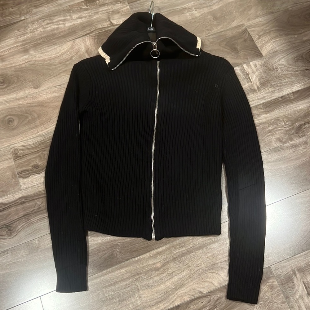 🔥🔥TWO FLOWERS 💯 LANA WOOL Cardigan